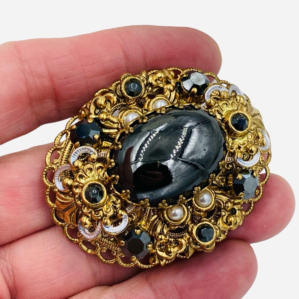 Vintage West German Black Glass Faux Pearl Enamel Brooch Earring Set - Picture 3 of 7